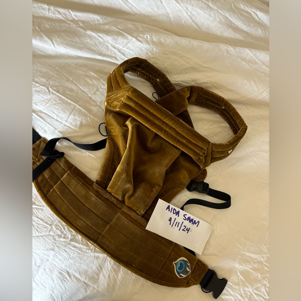 *SOLD* Discontinued Artipoppe Velvet Curry